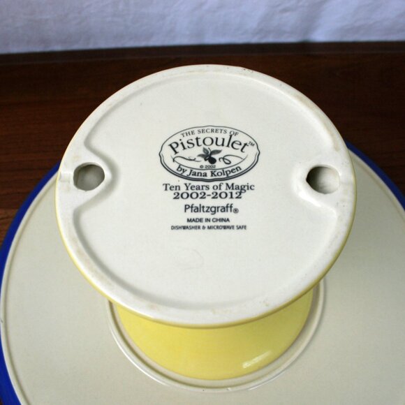 Pfaltgraff The Secrets of Pistouler 12" Cake Plate in Multicolor 2002-2012 - Picture 5 of 8